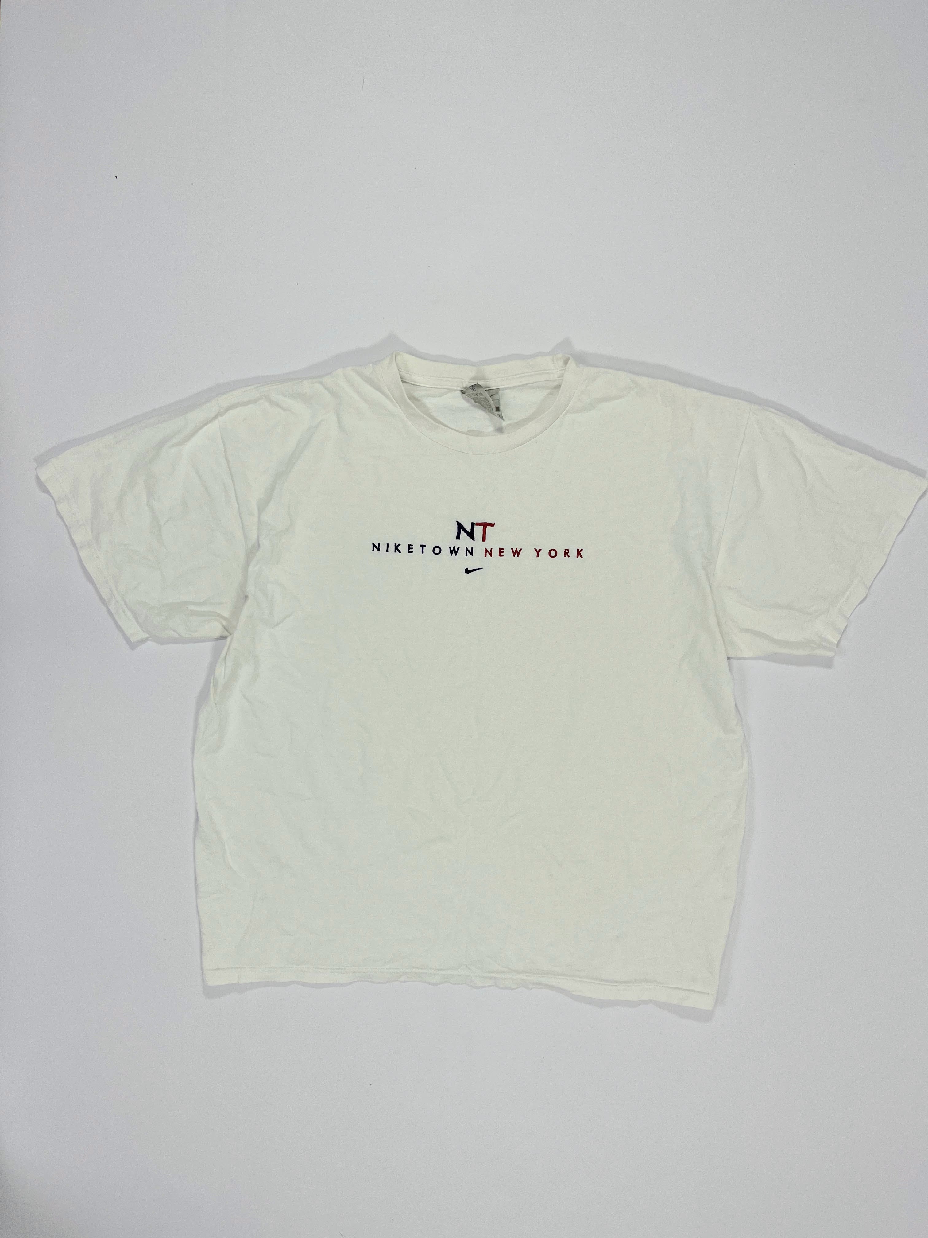 SUPER RARE Nike TOWN Vintage T-Shirt White (L)