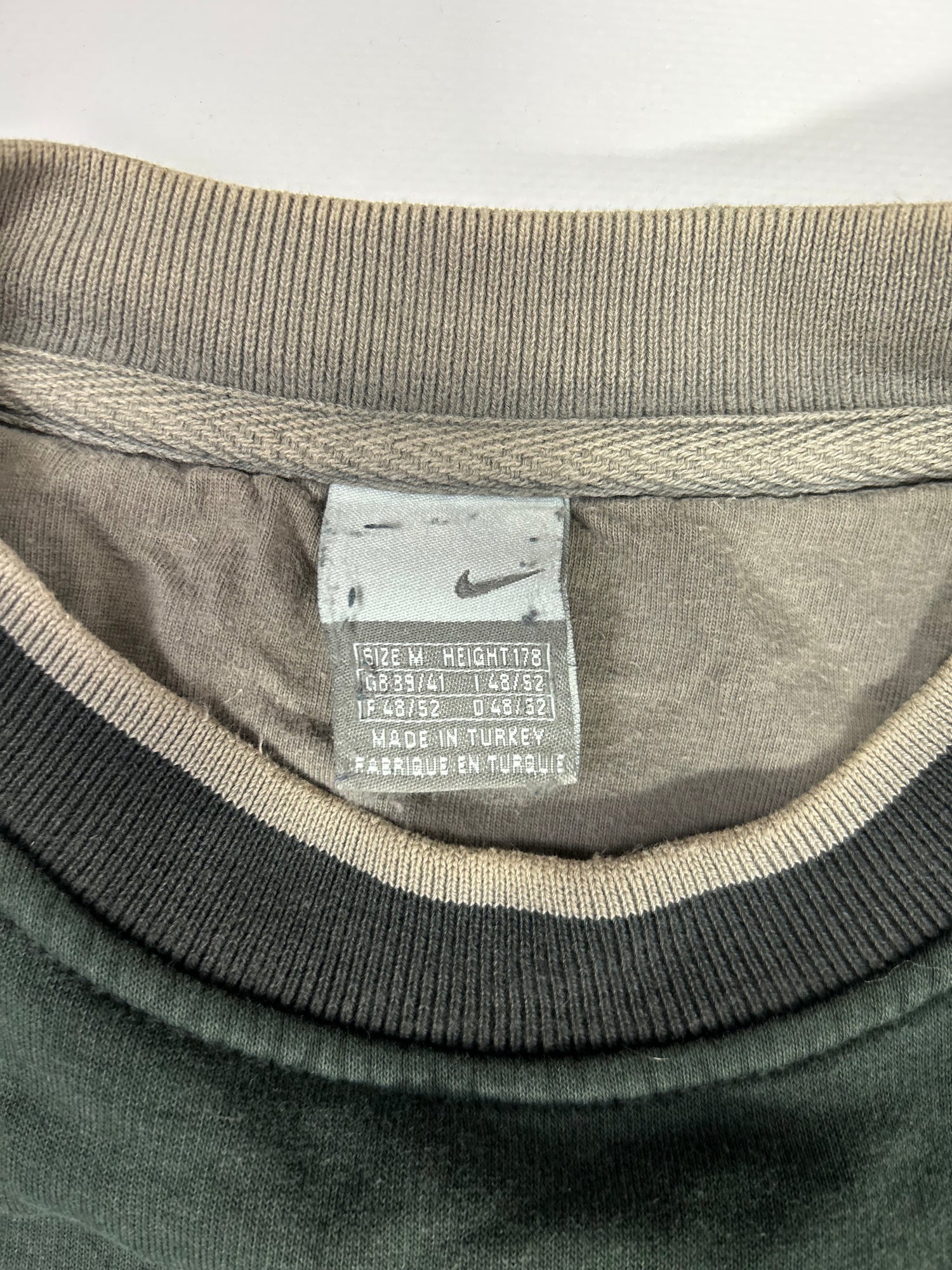 RARE Nike Vintage Sweatshirt Black - (M)