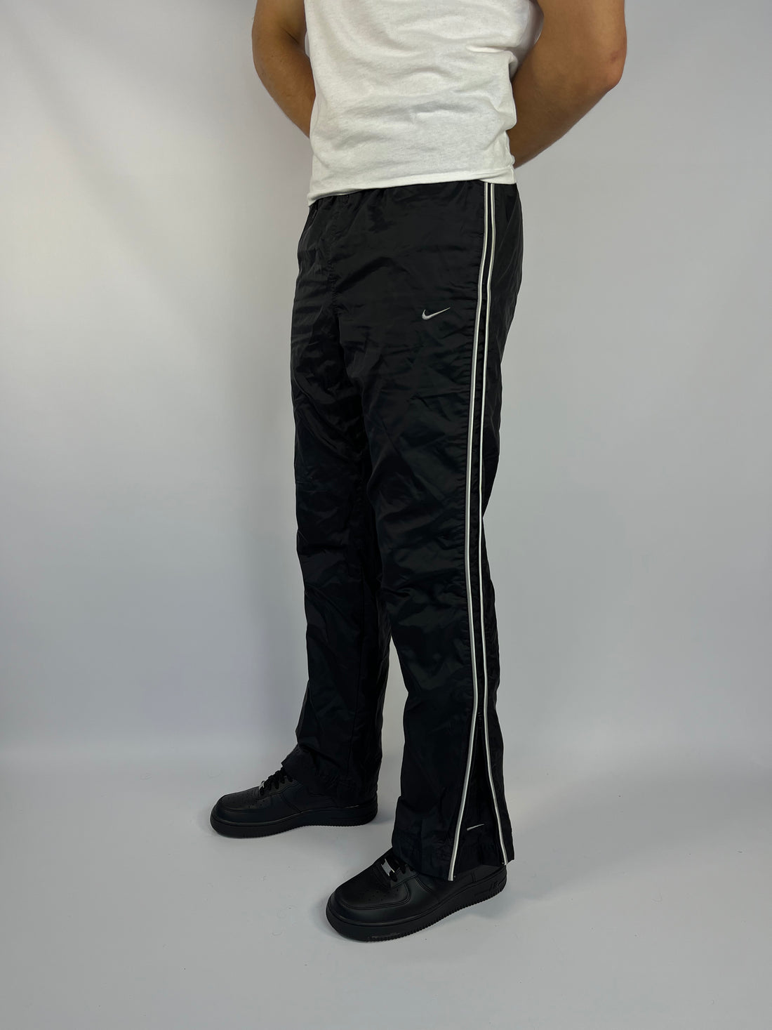 SUPER RARE Nike Vintage Trackpants Black - (M)