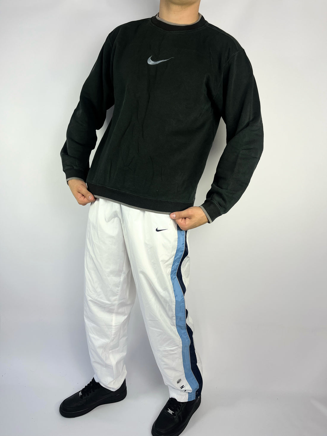 RARE Nike Vintage Sweatshirt Black - (M)