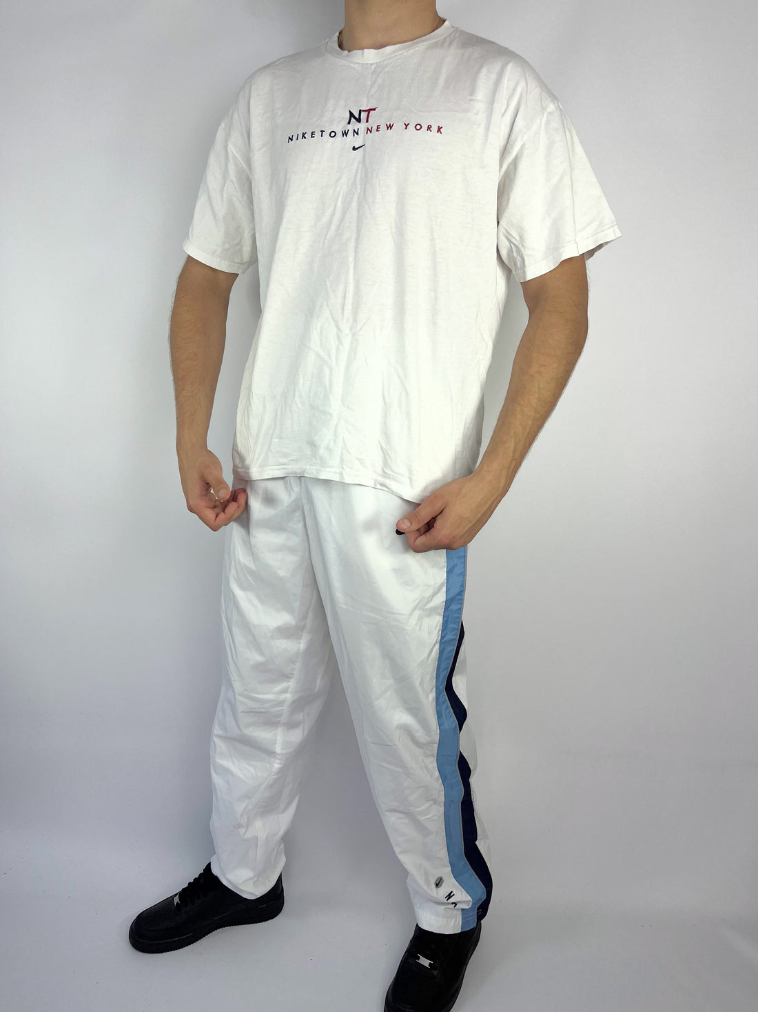 SUPER RARE Nike TOWN Vintage T-Shirt White (L)